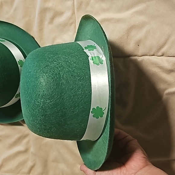 Green St. Patrick's Day Hats (set of 5) - Picture 5 of 10